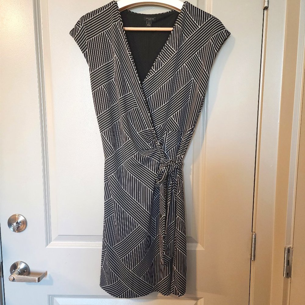 Ann Taylor Black White White Striped Faux Wrap Dress/Size 2P